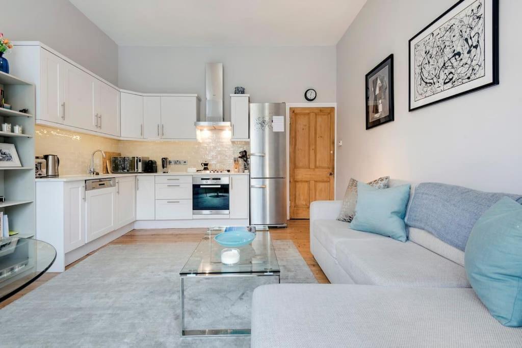 Apartamento Contemporary Clapham Living Londres Exterior foto