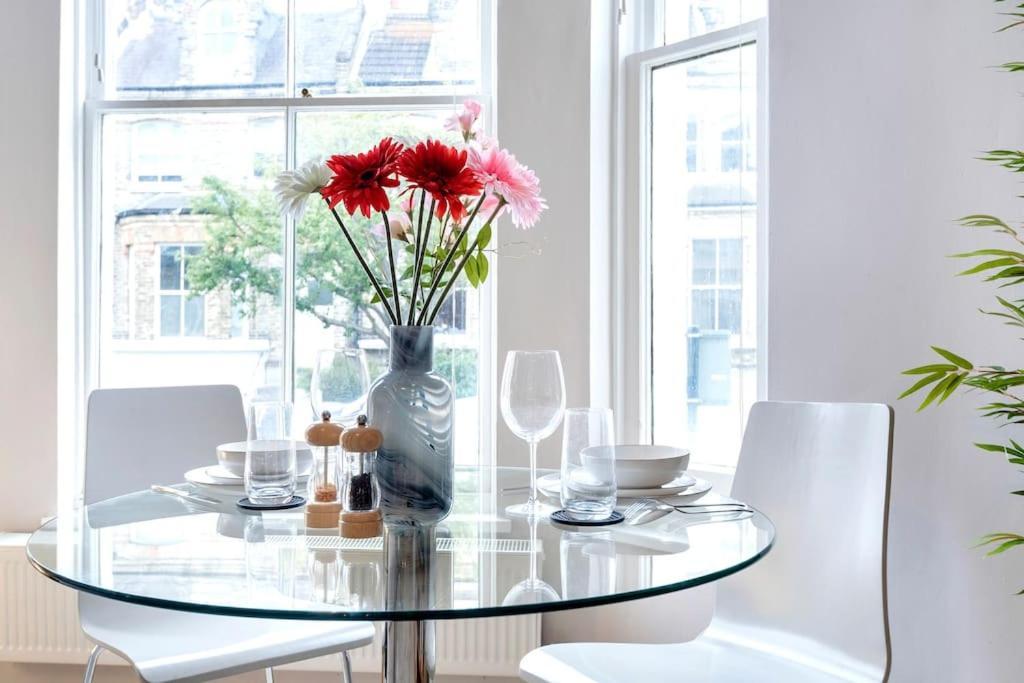 Apartamento Contemporary Clapham Living Londres Exterior foto
